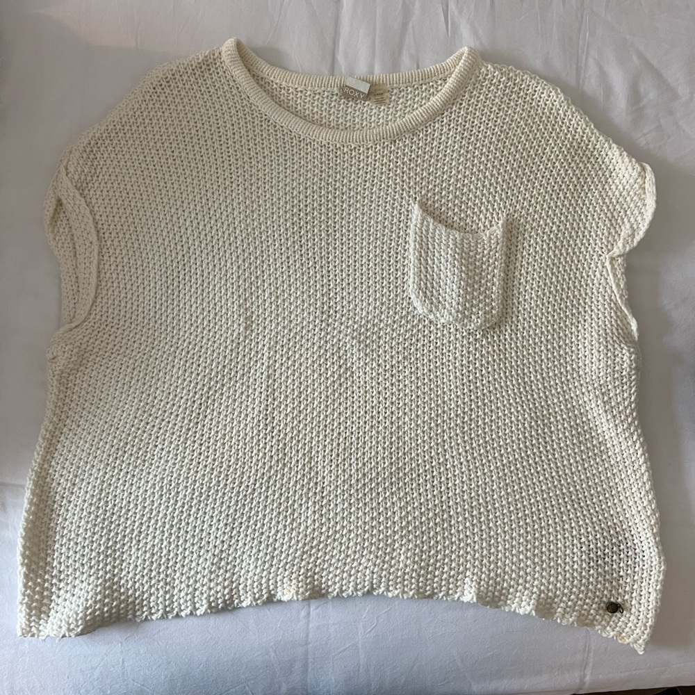 ROXY off white knit shirt